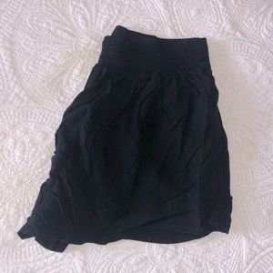 American Eagle high-rise stretch casual shorts